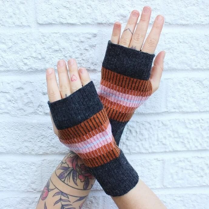 Knitluxe Studio Pembrey Knitted Mittens (2 Sizes)