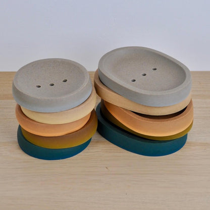 PRIOR SHOP Soap Dish Dust & Plant Resin Soap Dish  - Round (various colours)