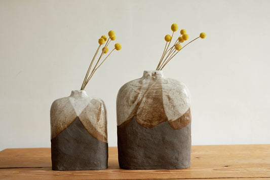 Puro Ceramics Small Flask vase hand-built with black stoneware