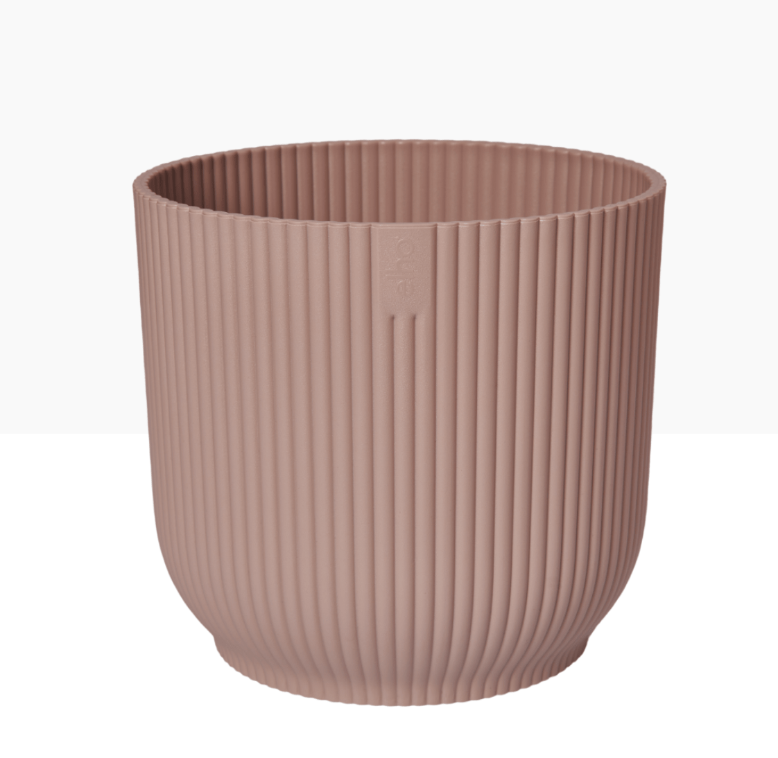 Elho Plant Pots 14 / Delicate Pink Recycled Plastic Plant Pot - 'Vibes Fold' in Delicate Pink