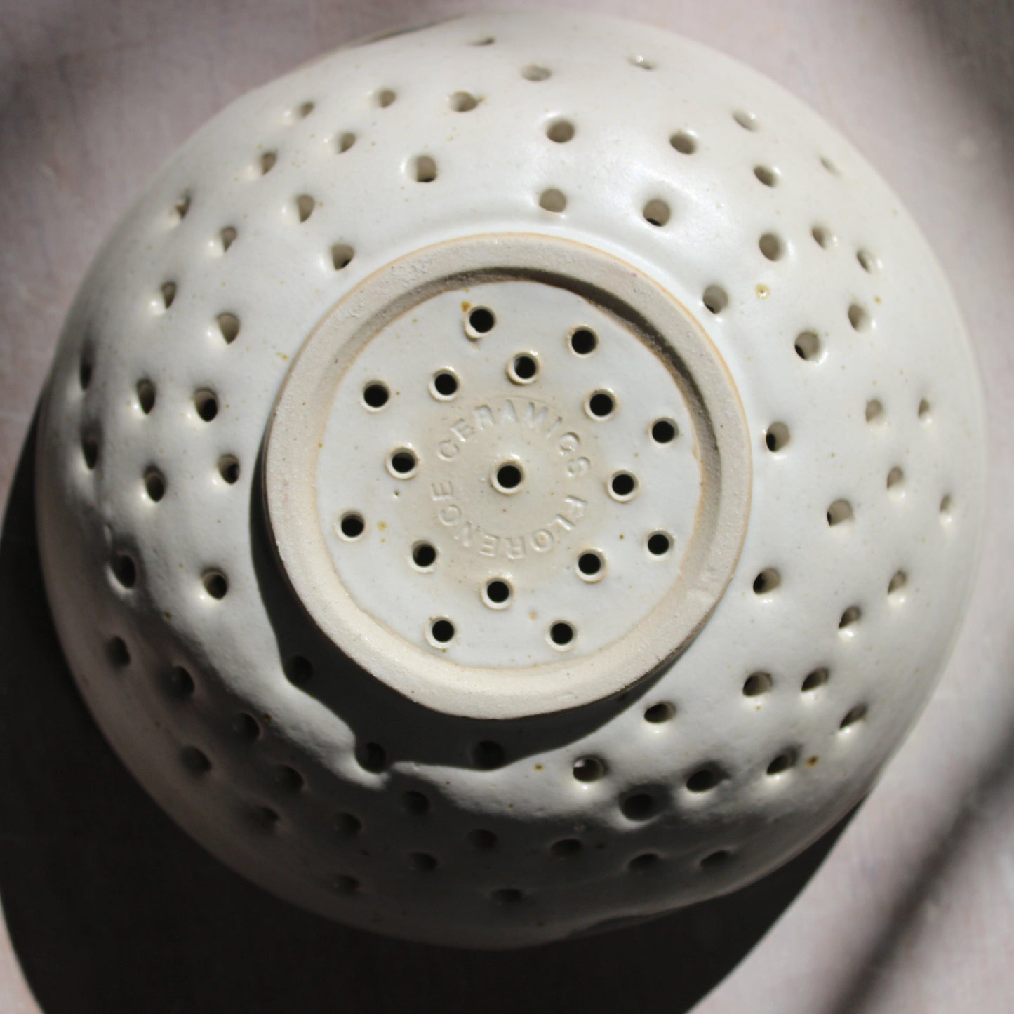 Florence Ceramics Ceramic & Pottery Glazes Flecked Stoneware Colander / Berry Bowl
