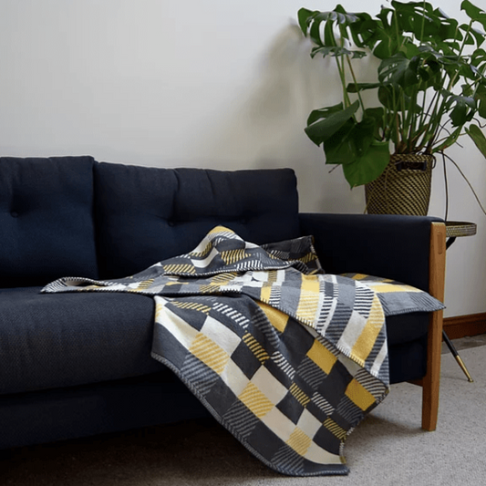 Rhian Wyman Blanket Sustainable Cotton Throw - Blanket Stitch Decoration