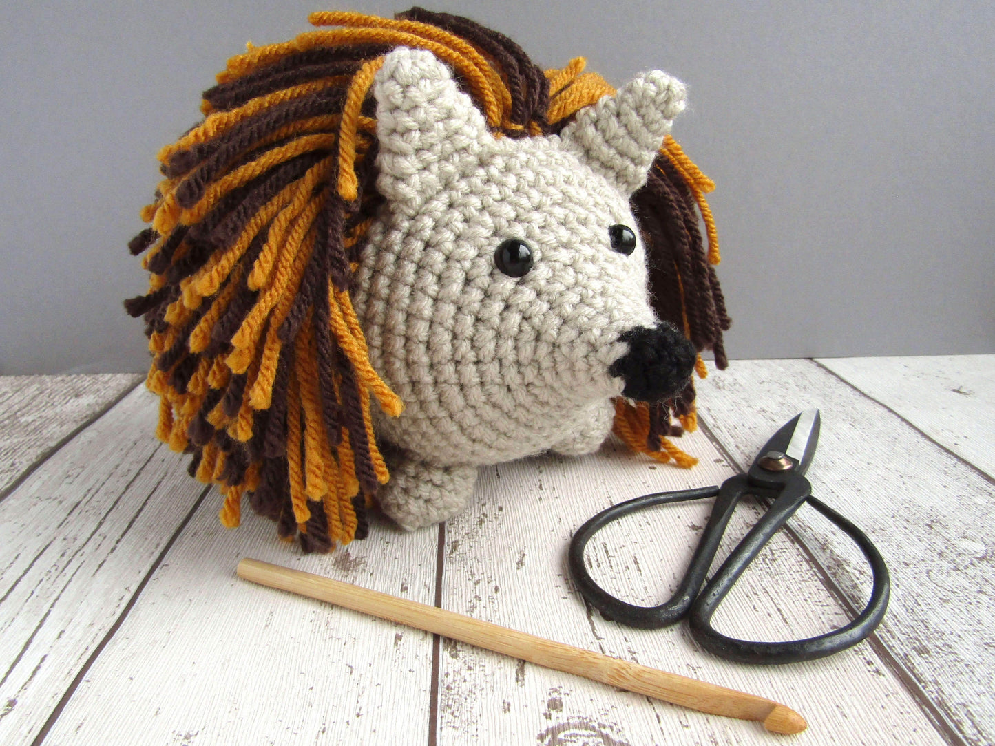 Tenguerengue Art & Craft Kits Crochet Kit : Hedgehog