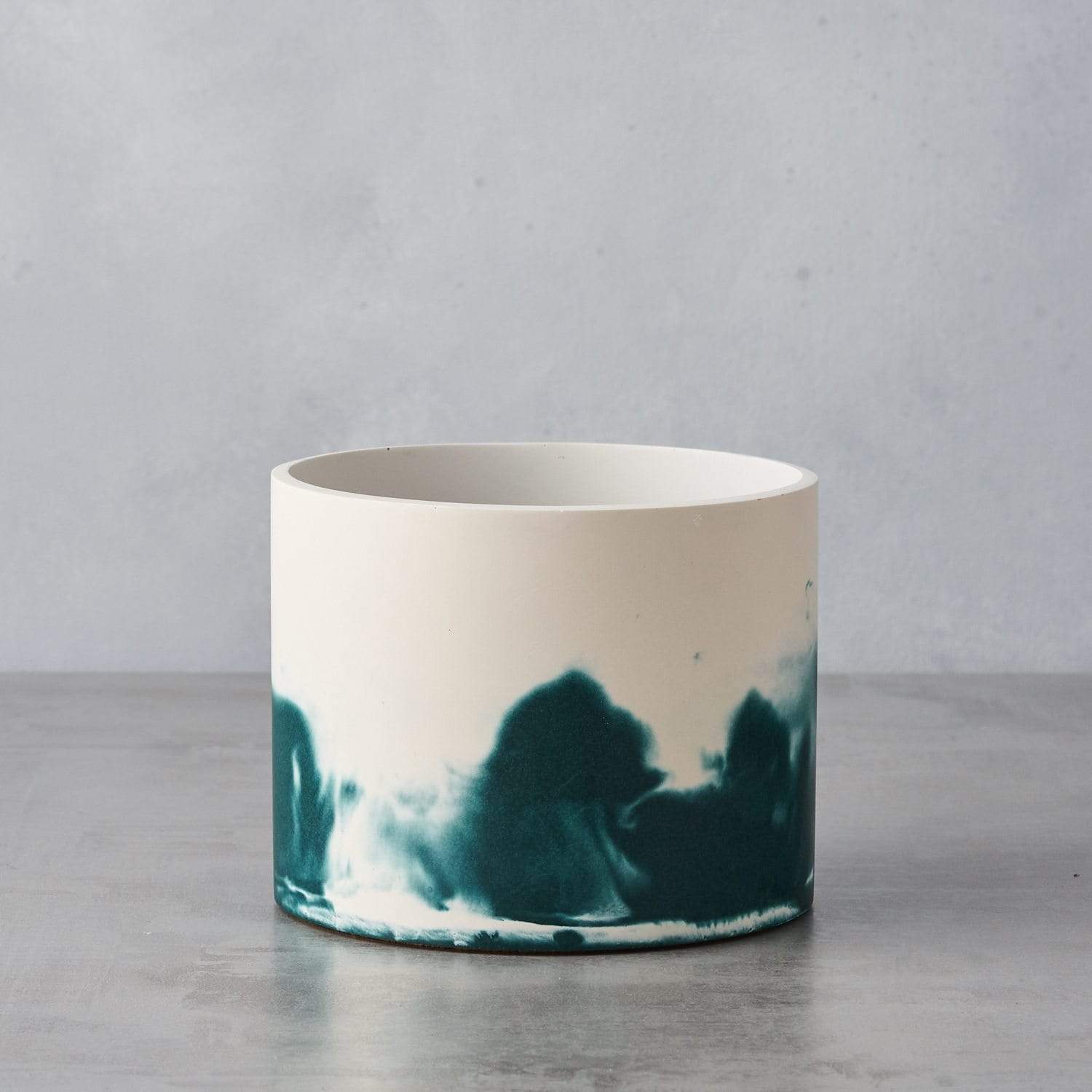 Tip Studio Vessel White and green pigment Medium Cylinder Vessel (various colours)